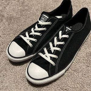 Converse black all star low sneakers women’s 9